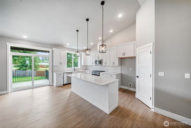 103 Sequoia Lane, Onalaska, WA 98570