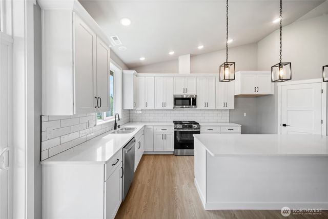 103 Sequoia Lane, Onalaska, WA 98570