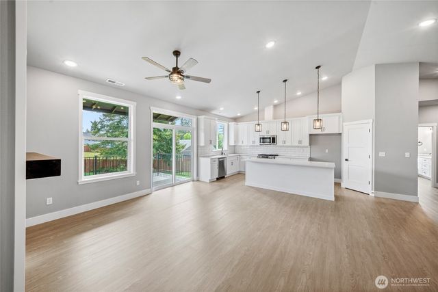 103 Sequoia Lane, Onalaska, WA 98570