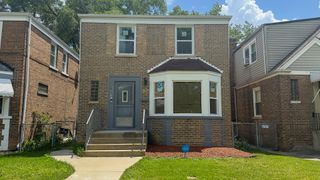 8517 S Wallace Street, Chicago, IL 60620