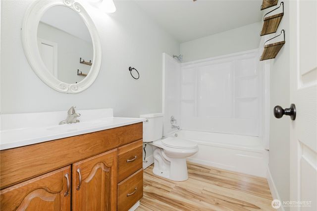 70 E Huckleberry Drive, Grapeview, WA 98546