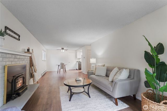 70 E Huckleberry Drive, Grapeview, WA 98546