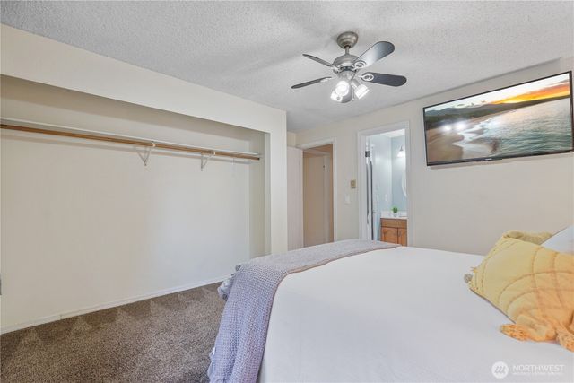 70 E Huckleberry Drive, Grapeview, WA 98546