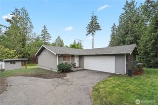 70 E Huckleberry Drive, Grapeview, WA 98546