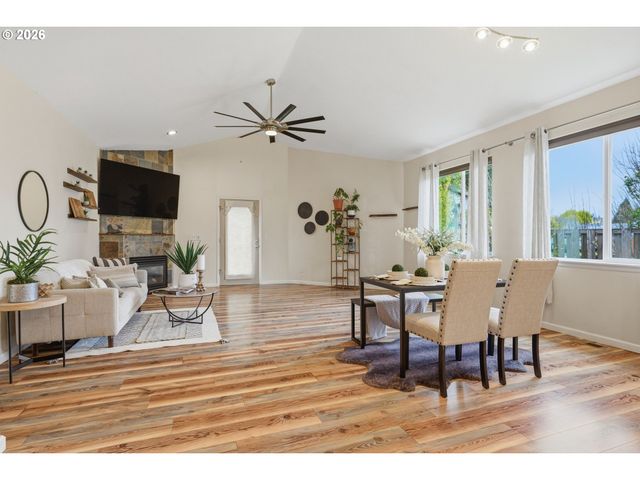 288 Se 37TH Ave, Hillsboro, OR 97123