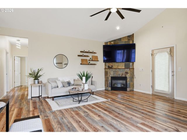 288 Se 37TH Ave, Hillsboro, OR 97123