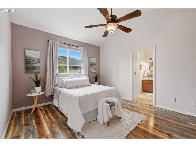 288 Se 37TH Ave, Hillsboro, OR 97123