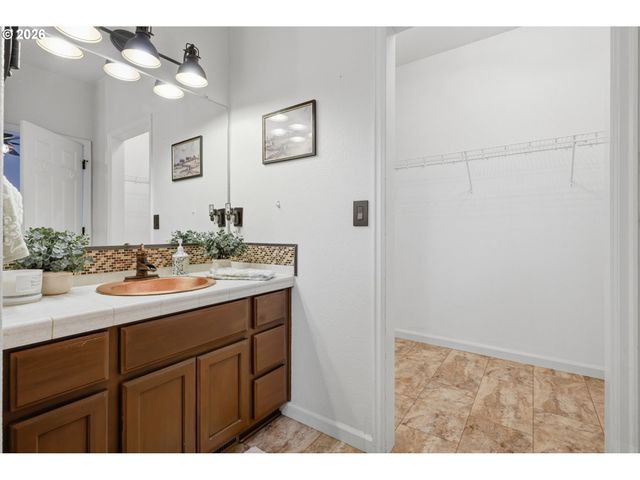 288 Se 37TH Ave, Hillsboro, OR 97123