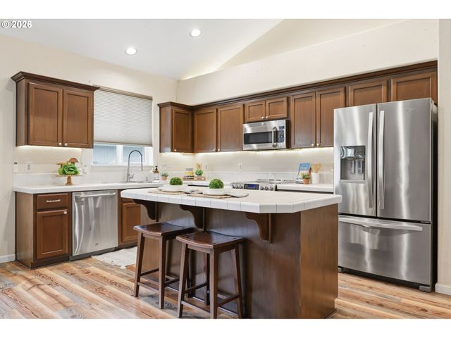 288 Se 37TH Ave, Hillsboro, OR 97123