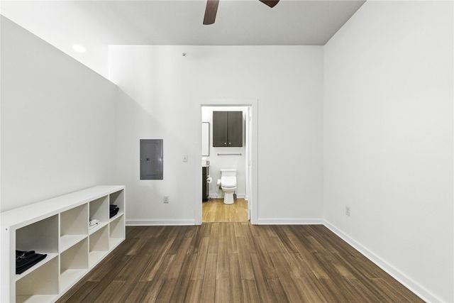 1900 Barton Springs RD 2003, Austin, TX 78704