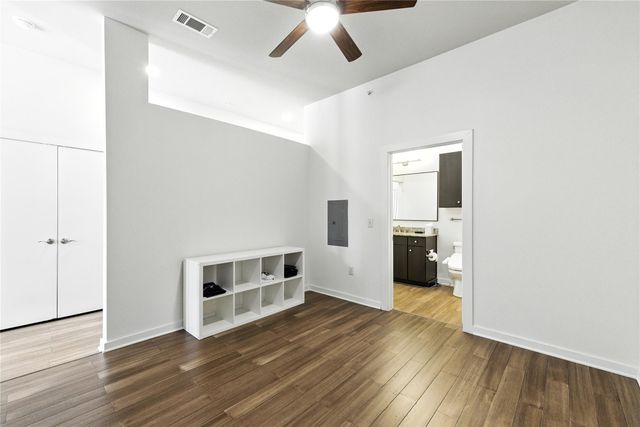 1900 Barton Springs RD 2003, Austin, TX 78704