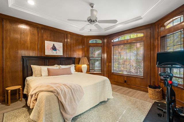 9909 Barrinson NE, Albuquerque, NM 87111