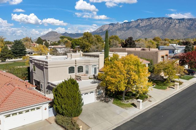 9909 Barrinson NE, Albuquerque, NM 87111