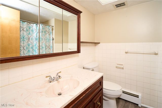 5220 Center Road, Brunswick Hills, OH 44212