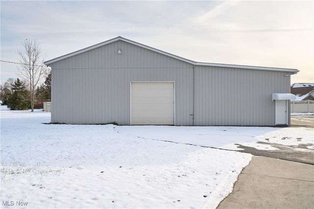 5220 Center Road, Brunswick Hills, OH 44212