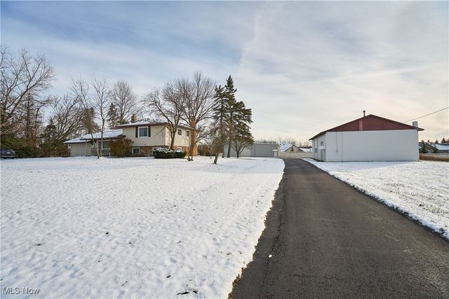 5220 Center Road, Brunswick Hills, OH 44212