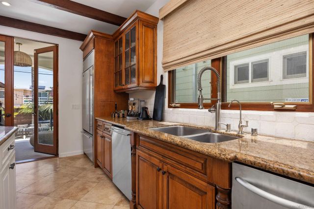 227 Neptune Ave, Encinitas, CA 92024