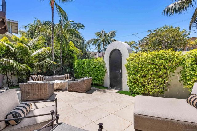 227 Neptune Ave, Encinitas, CA 92024