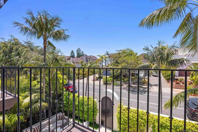 227 Neptune Ave, Encinitas, CA 92024
