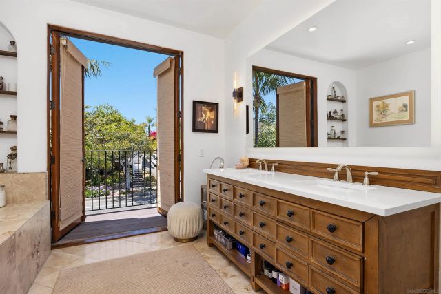 227 Neptune Ave, Encinitas, CA 92024