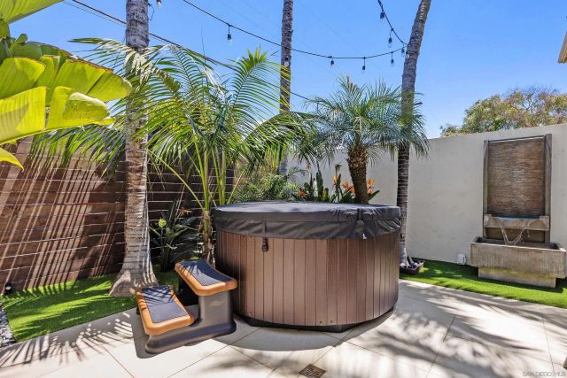 227 Neptune Ave, Encinitas, CA 92024