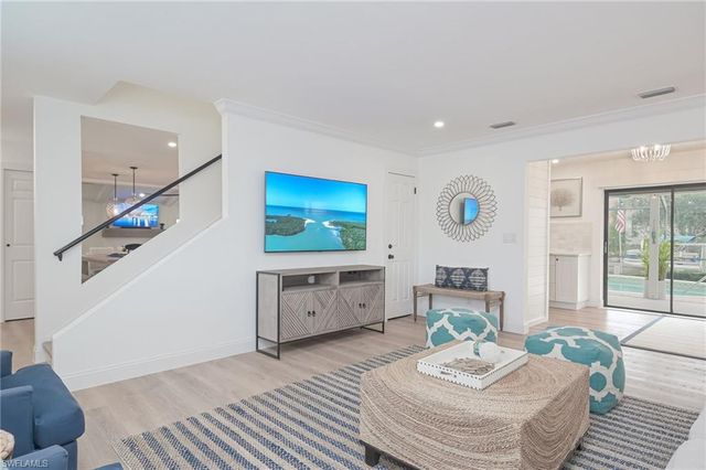 1420 Jewel Box AVE, Naples, FL 34102