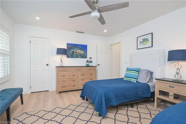 1420 Jewel Box AVE, Naples, FL 34102