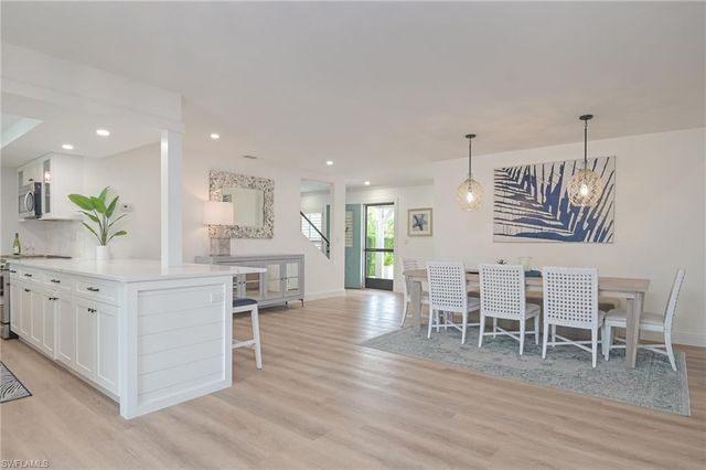 1420 Jewel Box AVE, Naples, FL 34102