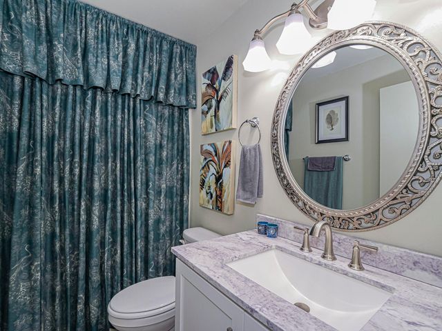 400 18th Street G5, Vero Beach, FL 32960
