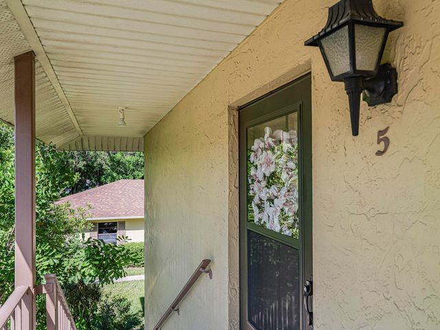 400 18th Street G5, Vero Beach, FL 32960