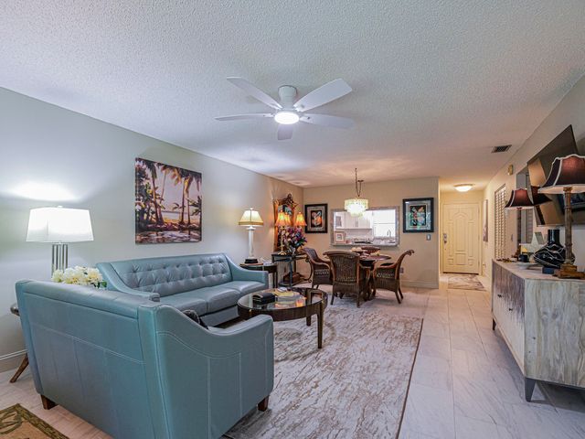 400 18th Street G5, Vero Beach, FL 32960