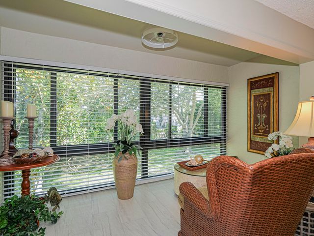 400 18th Street G5, Vero Beach, FL 32960