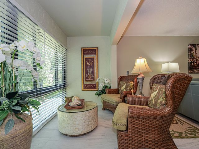400 18th Street G5, Vero Beach, FL 32960