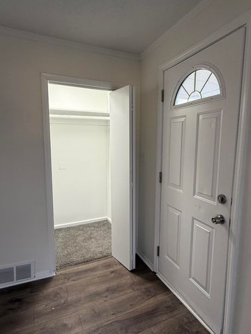 11691 Cornell Street, Taylor, MI 48180