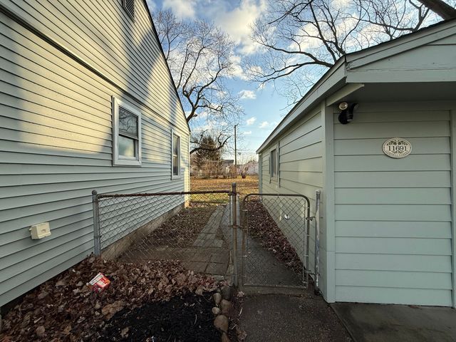 11691 Cornell Street, Taylor, MI 48180