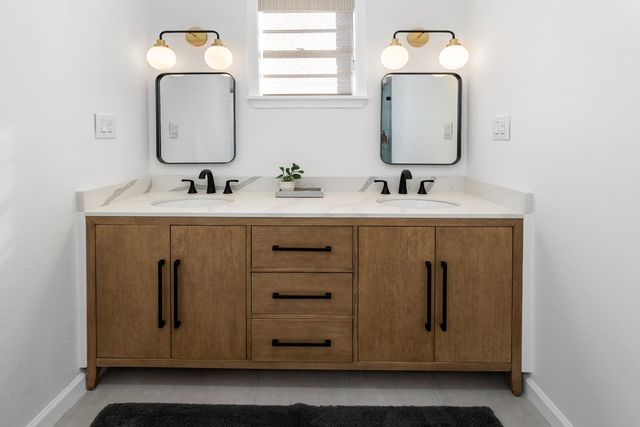 103 Latimer Drive, Tool, TX 75143