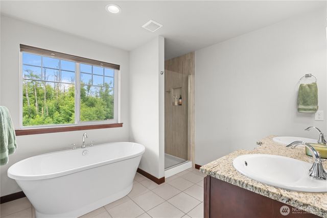 6428 277th Street NW, Stanwood, WA 98292