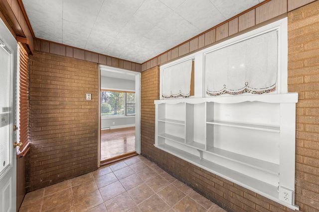 329 E 5th Street, Lockport, IL 60441