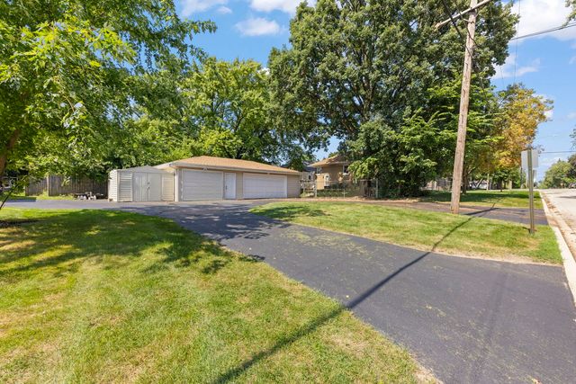 329 E 5th Street, Lockport, IL 60441