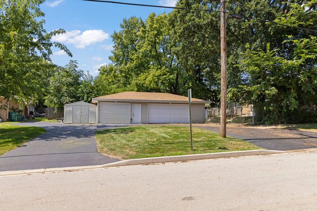 329 E 5th Street, Lockport, IL 60441