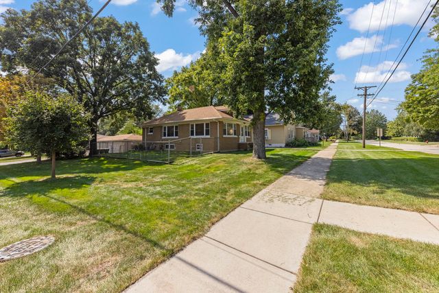 329 E 5th Street, Lockport, IL 60441