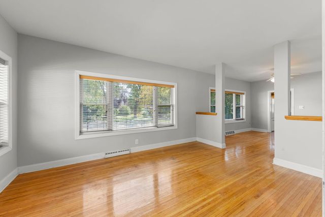 329 E 5th Street, Lockport, IL 60441