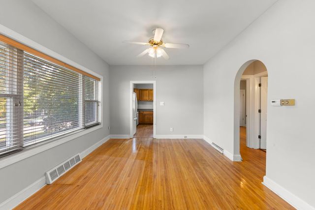 329 E 5th Street, Lockport, IL 60441