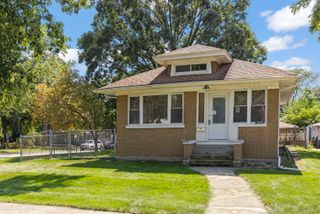 329 E 5th Street, Lockport, IL 60441