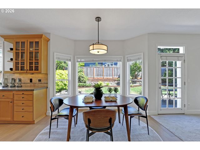 1438 Nw MAYFIELD Rd, Portland, OR 97229