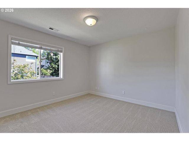 1438 Nw MAYFIELD Rd, Portland, OR 97229