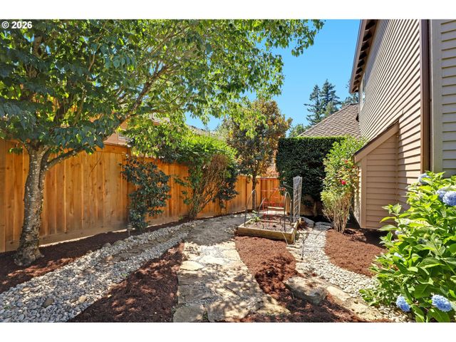1438 Nw MAYFIELD Rd, Portland, OR 97229