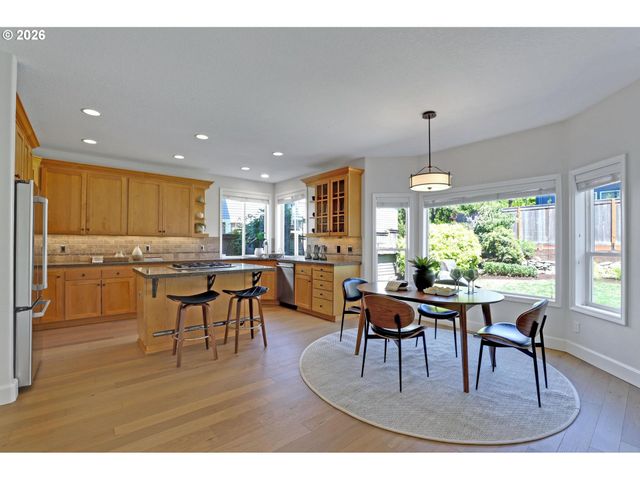 1438 Nw MAYFIELD Rd, Portland, OR 97229