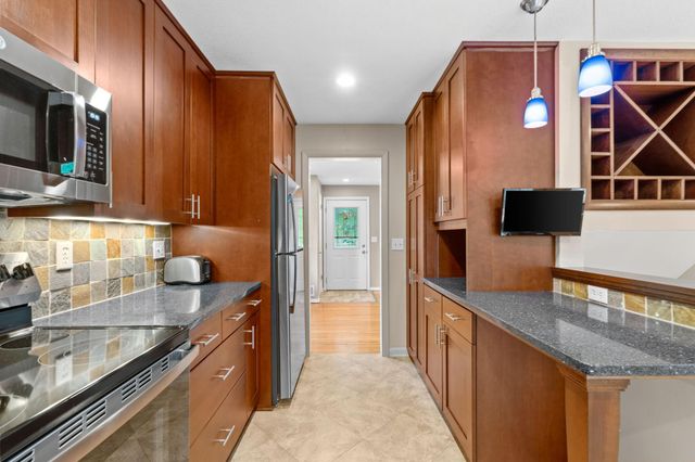 6321 Upton Avenue S, Richfield, MN 55423