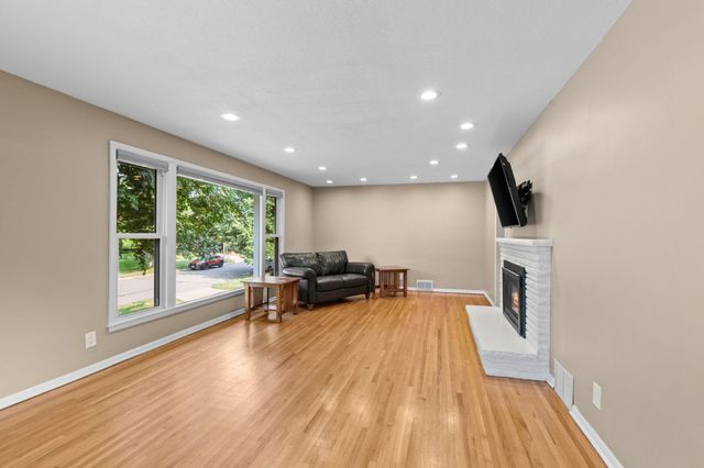 6321 Upton Avenue S, Richfield, MN 55423